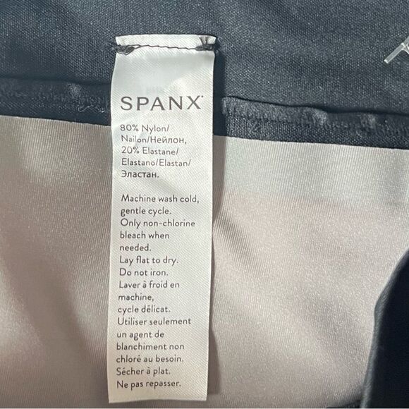 SPANX OnCore High-Waisted Mid Thigh Short Sculpt Shaper black NWT medium - Picture 7 of 8